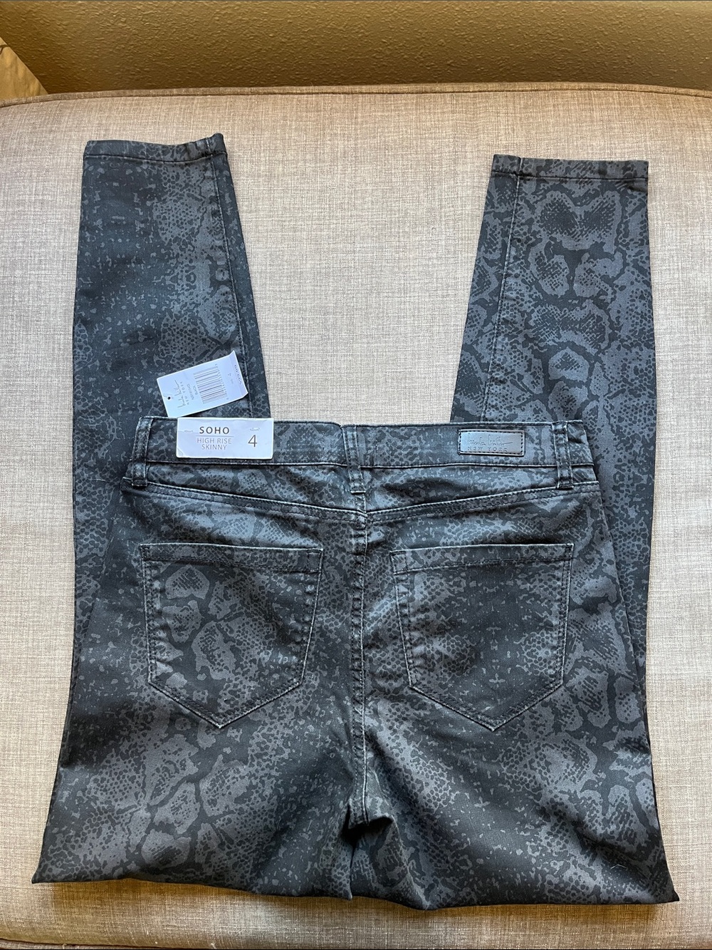 Nicole Miller Soho High-Rise Skinny Black Snakeskin Print Jeans NWT 4 - Picture 5 of 7